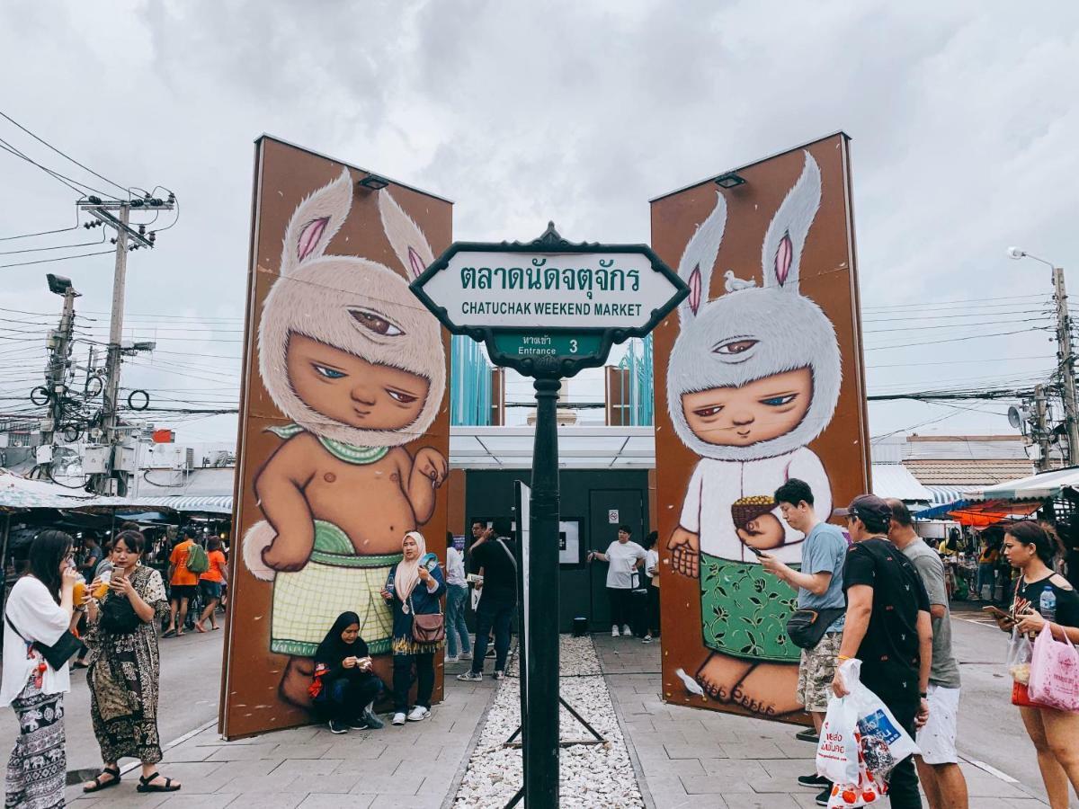 Oasis Cafe And Nap Ostello Bangkok Esterno foto